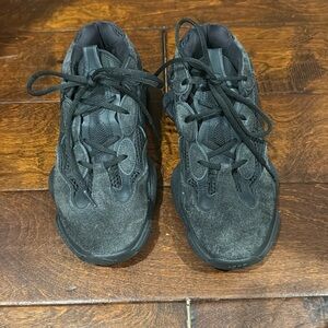 Yeezy 500s size 7.5 men’s